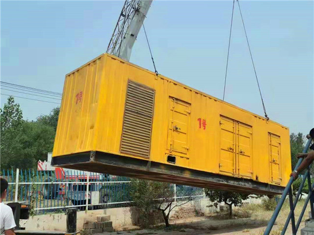 崇阳300KW柴油发电机组油耗是多少？